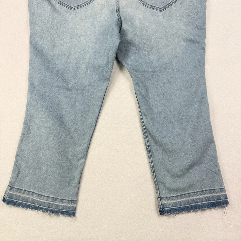 NWT Lee Womens Capri Jeans Size 20W Medium (40x22) Regular Fit Mid Rise Cropped - Picture 6 of 13